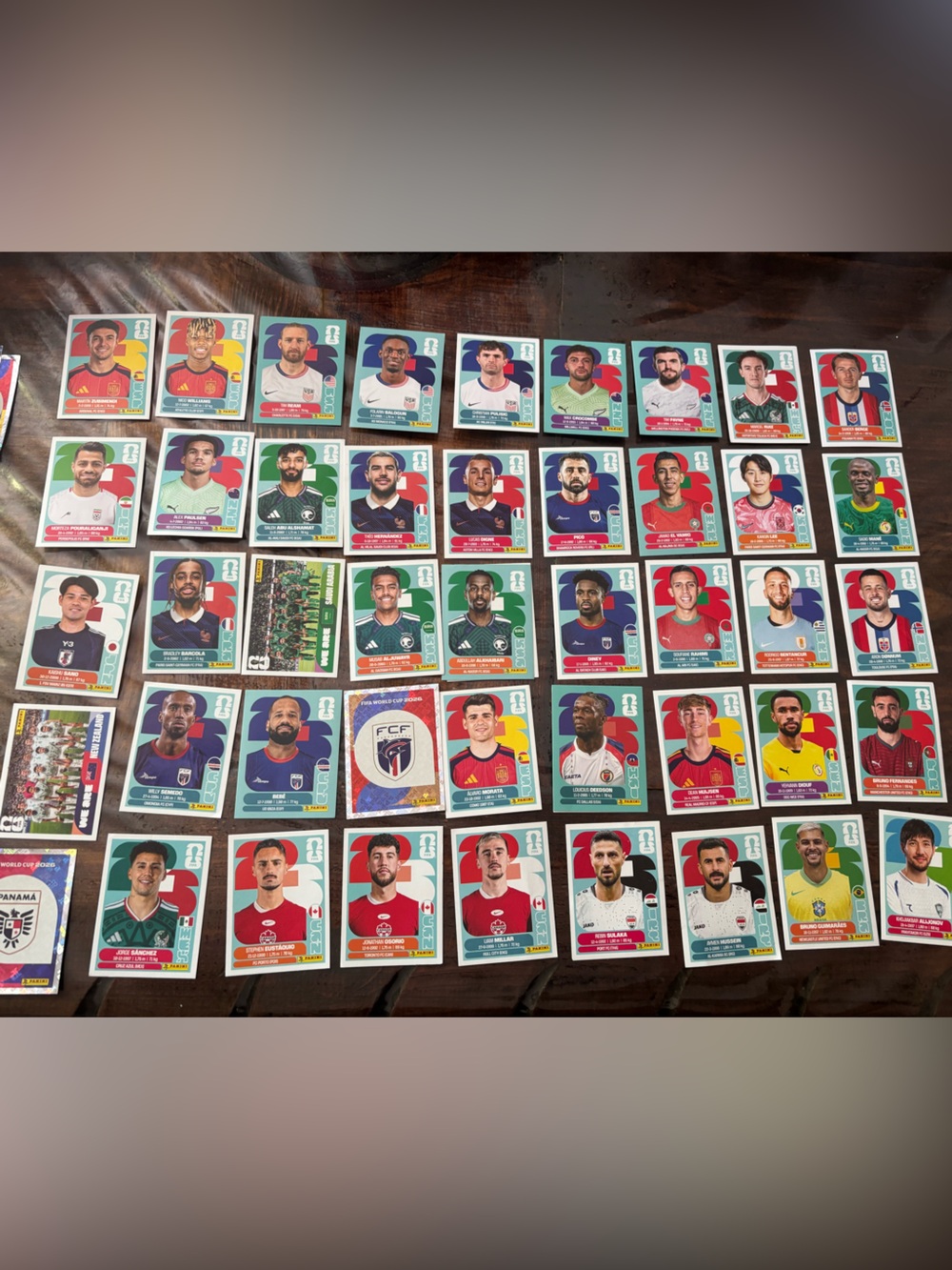 Panini Soccer Sticker Lot - Red, Green, Blue, Yellow, White 50 piesas